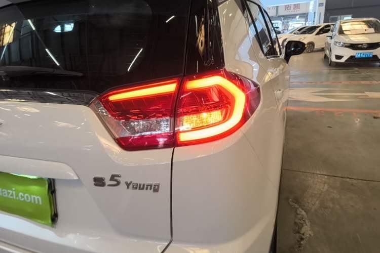 Used Haima S5 Youth Edition 2017 1.6L Manual Luxury Model Right Rear Taillight