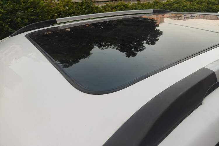 Used Haima S5 Youth Edition 2017 1.6L Manual Luxury Model Roof