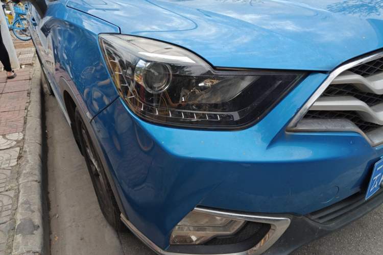 Used Haima S5 Youth Edition 2018 1.6L CVT Luxury Model Right Front Headlight
