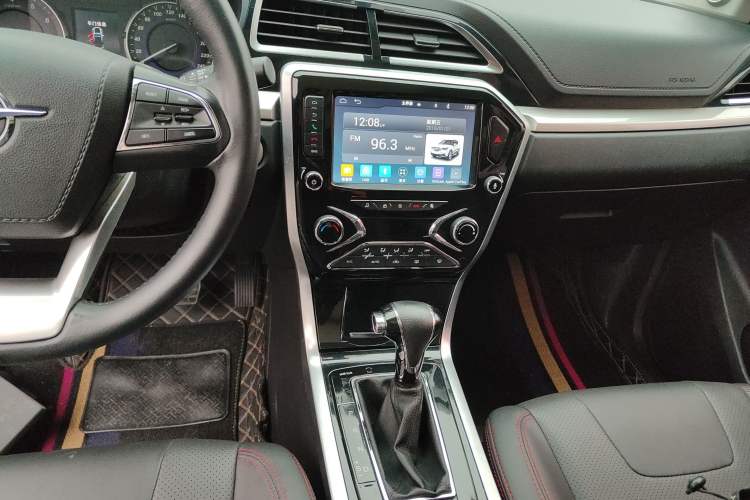 Used Haima S5 Youth Edition 2018 1.6L CVT Flagship Model Audio And AC Panel