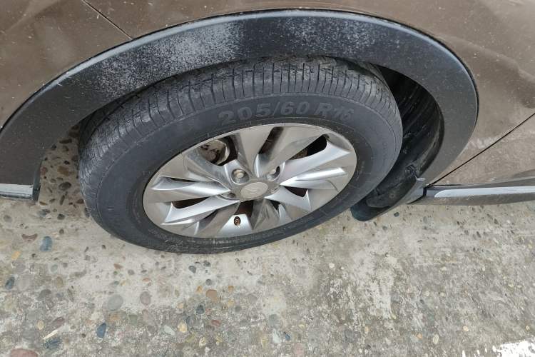 Used Haima S5 Youth Edition 2018 1.6L CVT Flagship Model Left Front Wheel Hub