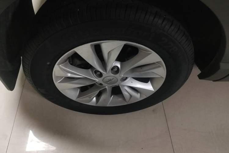 Used Haima S5 Youth Edition 2018 1.6L CVT Luxury Model Right Rear Wheel Hub