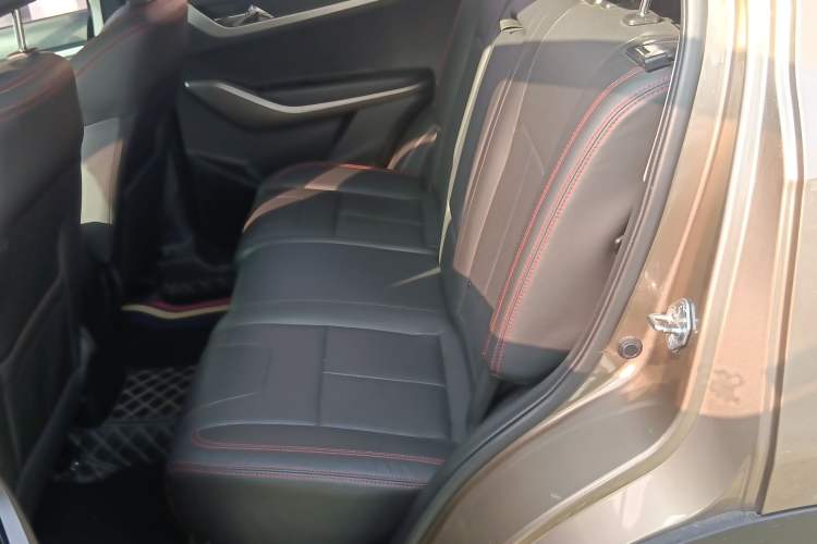 Used Haima S5 Youth Edition 2018 1.6L CVT Flagship Model Interior 4
