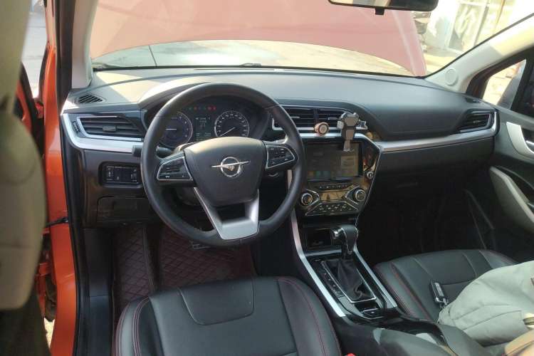 Used Haima S5 Youth Edition 2018 1.6L CVT Flagship Model Center Console