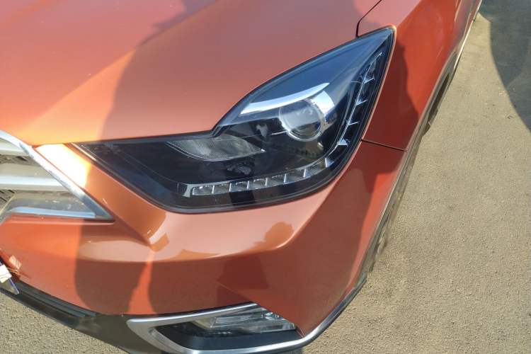 Used Haima S5 Youth Edition 2018 1.6L CVT Flagship Model Left Front Headlight