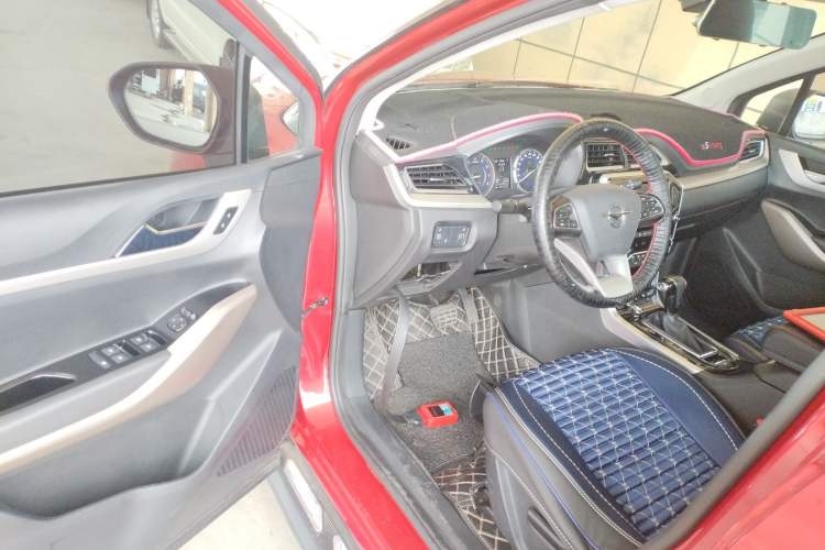 Used Haima S5 Youth Edition 2018 1.6L CVT Flagship Model Interior 2