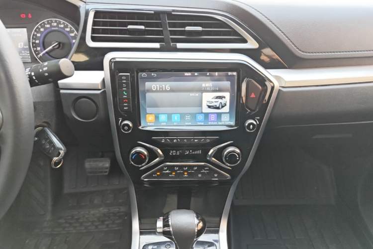 Used Haima S5 Youth Edition 2018 1.6L CVT Luxury Model Audio And AC Panel