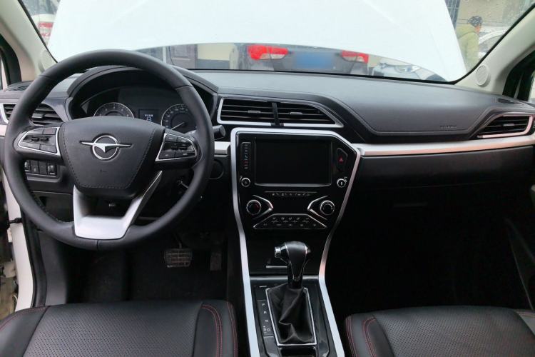 Used Haima S5 Youth Edition 2018 1.6L CVT Luxury Model Center Console