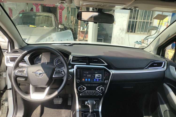 Used Haima S5 Youth Edition 2018 1.6L CVT Flagship Model Center Console