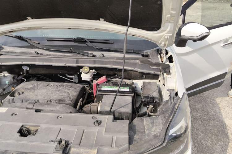 Used Haima S5 Youth Edition 2018 1.6L CVT Flagship Model Engine Bay Left