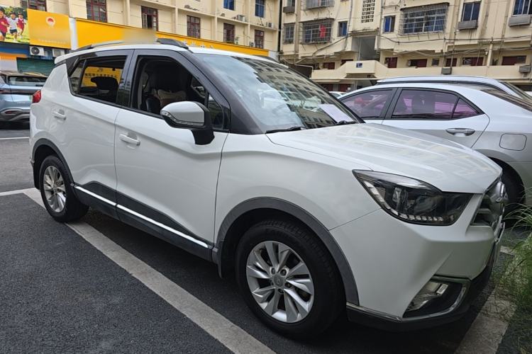 Used Haima S5 Youth Edition 2018 1.6L Manual Elite Model Front Right 45 Deg
