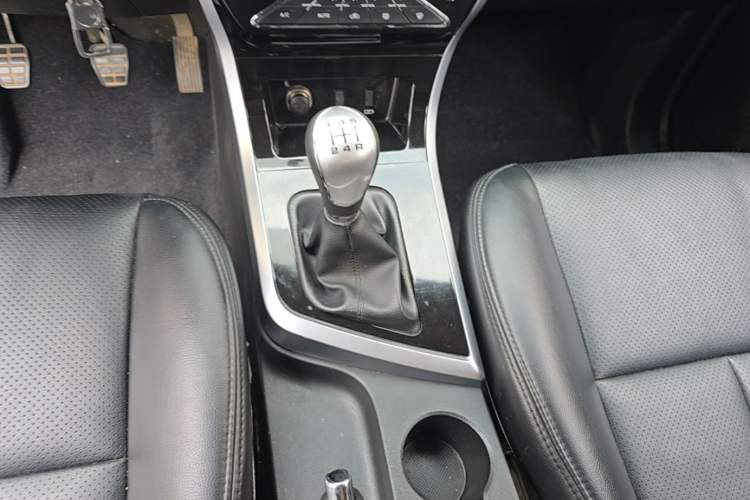 Used Haima S5 Youth Edition 2018 1.6L Manual Elite Model Gear Lever