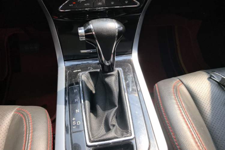 Used Haima S5 Youth Edition 2018 1.6L CVT Flagship Model Gear Lever
