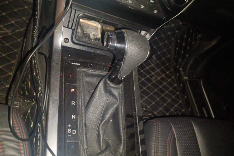 Used Haima S5 Youth Edition 2018 1.6L CVT Flagship Model Gear Lever