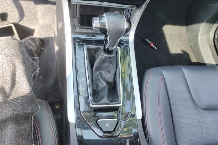 Used Haima S5 Youth Edition 2018 1.6L CVT Flagship Model Gear Lever