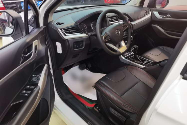 Used Haima S5 Youth Edition 2018 1.6L CVT Flagship Model Interior 2