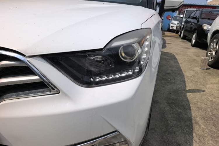 Used Haima S5 Youth Edition 2018 1.6L CVT Flagship Model Left Front Headlight