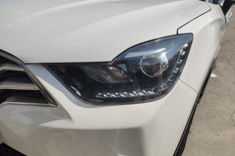 Used Haima S5 Youth Edition 2018 1.6L CVT Flagship Model Left Front Headlight