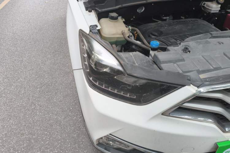 Used Haima S5 Youth Edition 2018 1.6L Manual Luxury Model Right Front Headlight