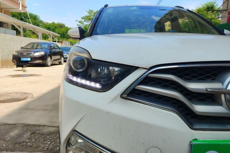 Used Haima S5 Youth Edition 2018 1.6L Manual Luxury Model Right Front Headlight