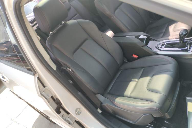 Used Haima S5 Youth Edition 2018 1.6L CVT Flagship Model Right Front Seat
