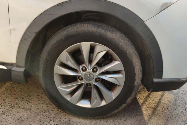 Used Haima S5 Youth Edition 2018 1.6L Manual Luxury Model Right Front Wheel Hub