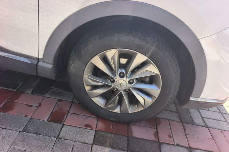 Used Haima S5 Youth Edition 2018 1.6L CVT Flagship Custom Edition Right Front Wheel Hub