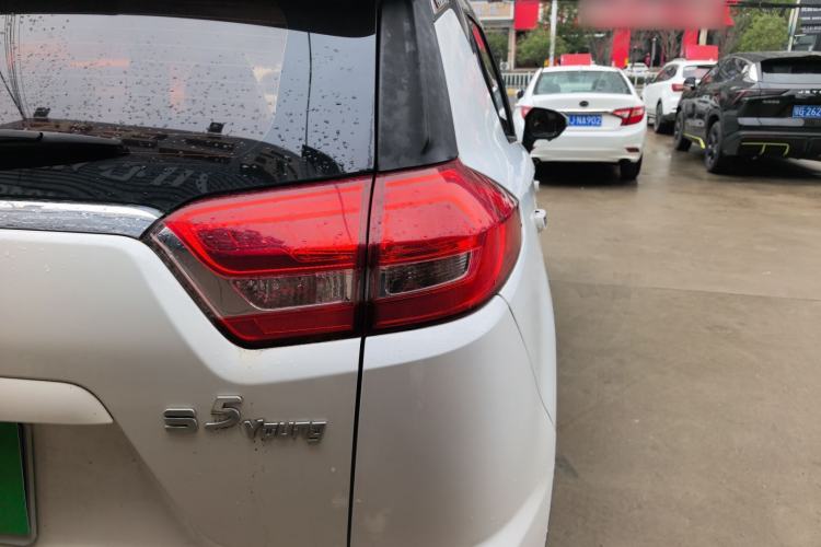 Used Haima S5 Youth Edition 2018 1.6L CVT Flagship Model Right Rear Taillight
