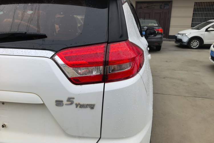 Used Haima S5 Youth Edition 2018 1.6L CVT Luxury Model Right Rear Taillight