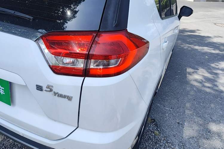 Used Haima S5 Youth Edition 2018 1.6L Manual Elite Model Right Rear Taillight