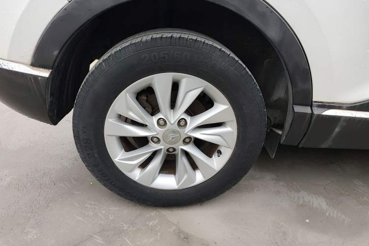 Used Haima S5 Youth Edition 2018 1.6L CVT Luxury Model Right Rear Wheel Hub
