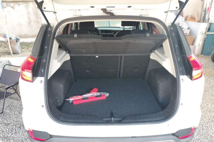 Used Haima S5 Youth Edition 2018 1.6L CVT Flagship Model Trunk