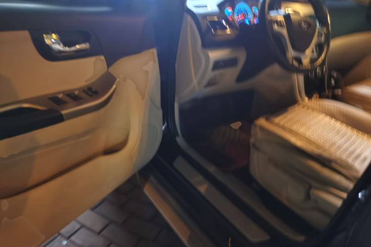 Used Haima S7 2015 2.0L Automatic ZhiShang Version Driver Seat