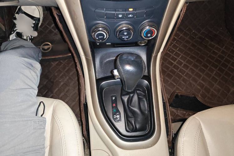 Used Haima S7 2015 Revised Version 2.0L Automatic Zongchi Trim Gear Lever