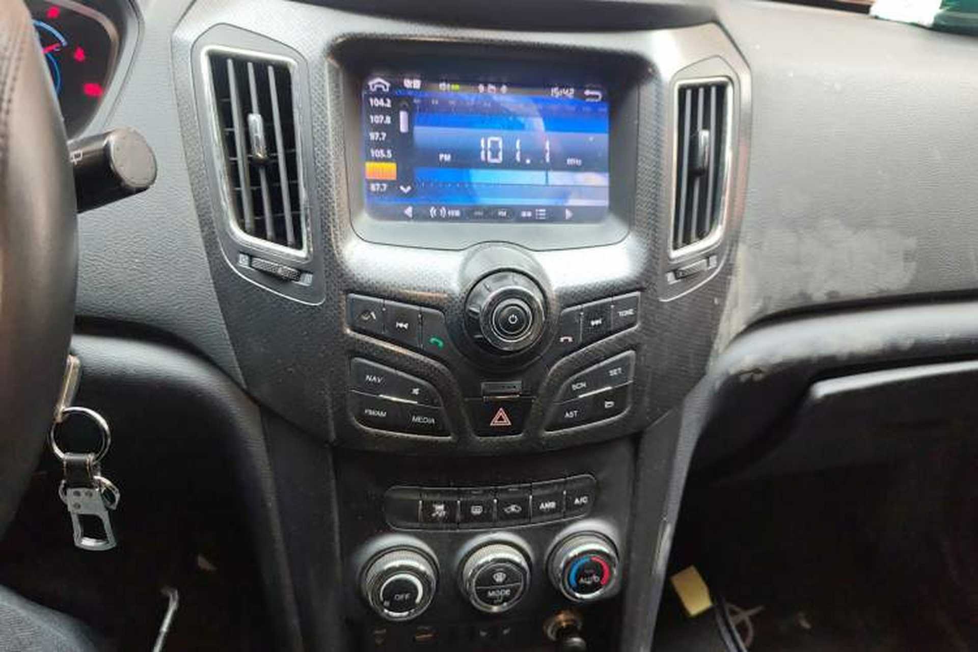 Used Haima S7 2013 2.0L Manual ZhiZhen Version Audio And AC Panel
