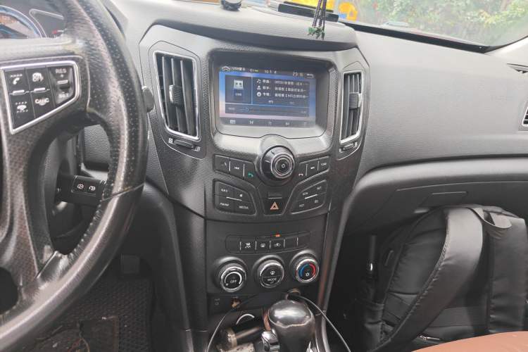 Used Haima S7 2013 2.0L Automatic Smart Enjoyment Version Audio And AC Panel