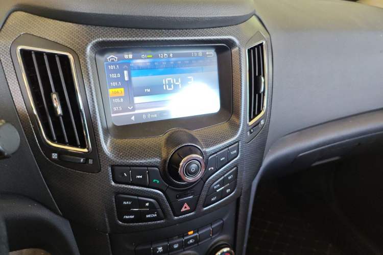Used Haima S7 2013 2.0L Automatic Smart Enjoyment Version Audio And AC Panel
