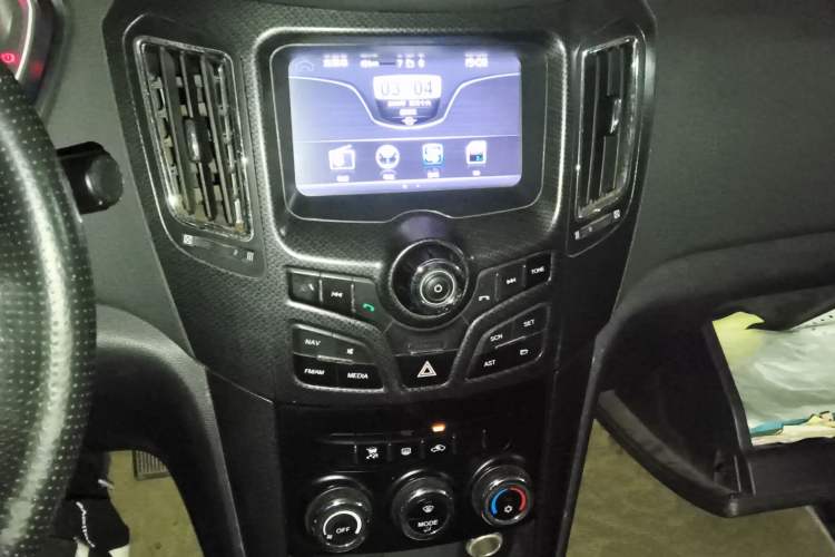 Used Haima S7 2013 2.0L Manual Smart Edition Audio And AC Panel