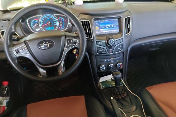 Used Haima S7 2013 2.0L Automatic Smart Enjoyment Version Center Console