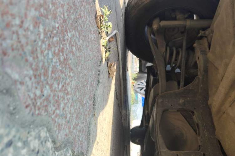 Used Haima S7 2013 2.0L Manual Smart Edition Chassis Rear Right