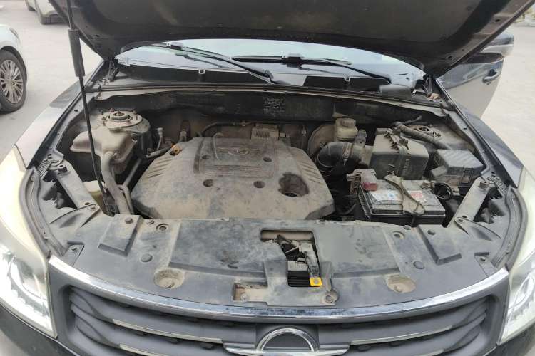 Used Haima S7 2013 2.0L Automatic ZhiShang Version Engine Bay