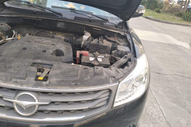 Used Haima S7 2013 2.0L Automatic Smart Enjoyment Version Engine Bay Left