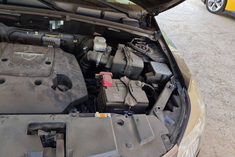 Used Haima S7 2013 2.0L Automatic Smart Enjoyment Version Engine Bay Left