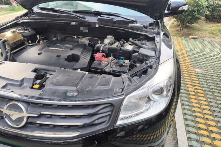 Used Haima S7 2013 2.0L Automatic ZhiShang Version Engine Bay Left