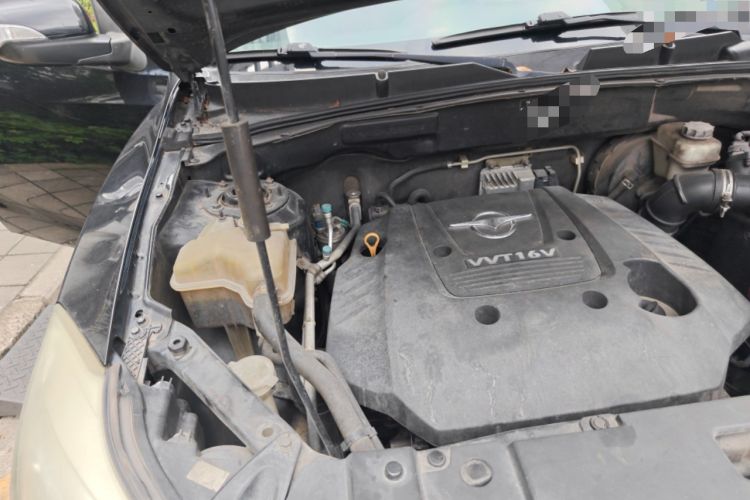 Used Haima S7 2013 2.0L Automatic Smart Enjoyment Version Engine Bay Right
