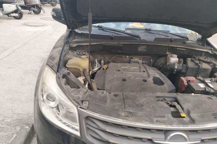 Used Haima S7 2013 2.0L Automatic Smart Enjoyment Version Engine Bay Right