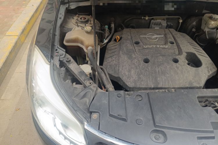 Used Haima S7 2013 2.0L Automatic ZhiShang Version Engine Bay Right