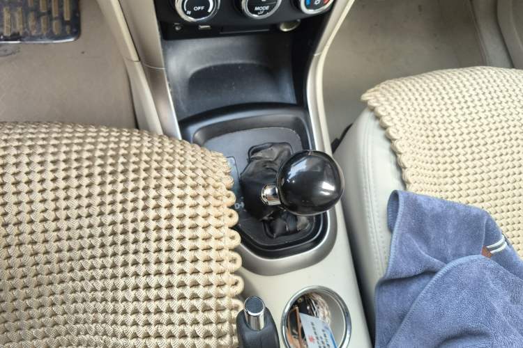 Used Haima S7 2013 2.0L Automatic ZhiShang Version Gear Lever
