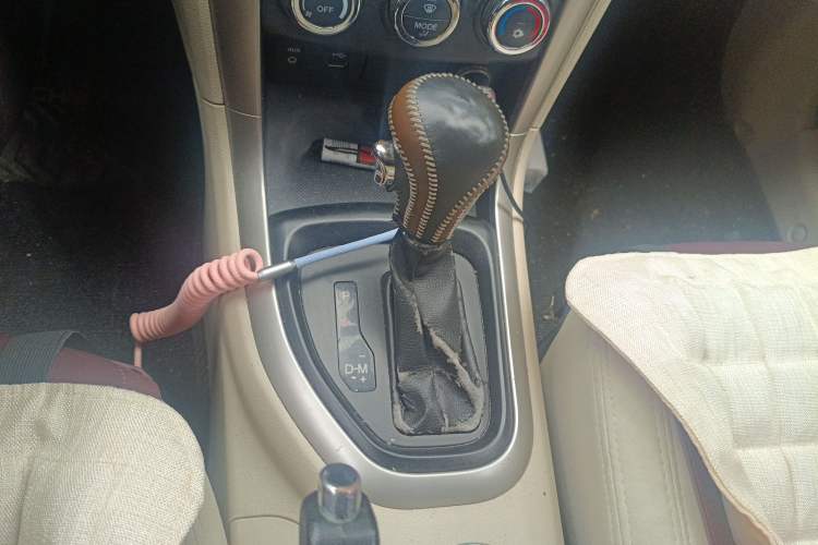 Used Haima S7 2013 2.0L Automatic ZhiShang Version Gear Lever