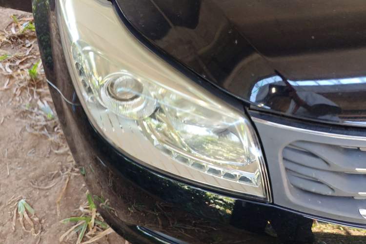 Used Haima S7 2013 2.0L Automatic Smart Enjoyment Version Right Front Headlight